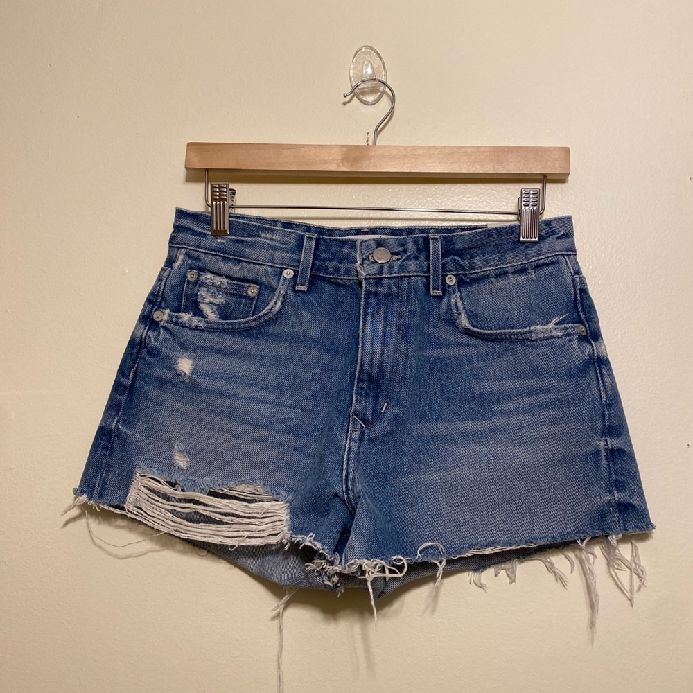 Lovers + Friends Distressed Blue Denim Jean Shorts. Size 27